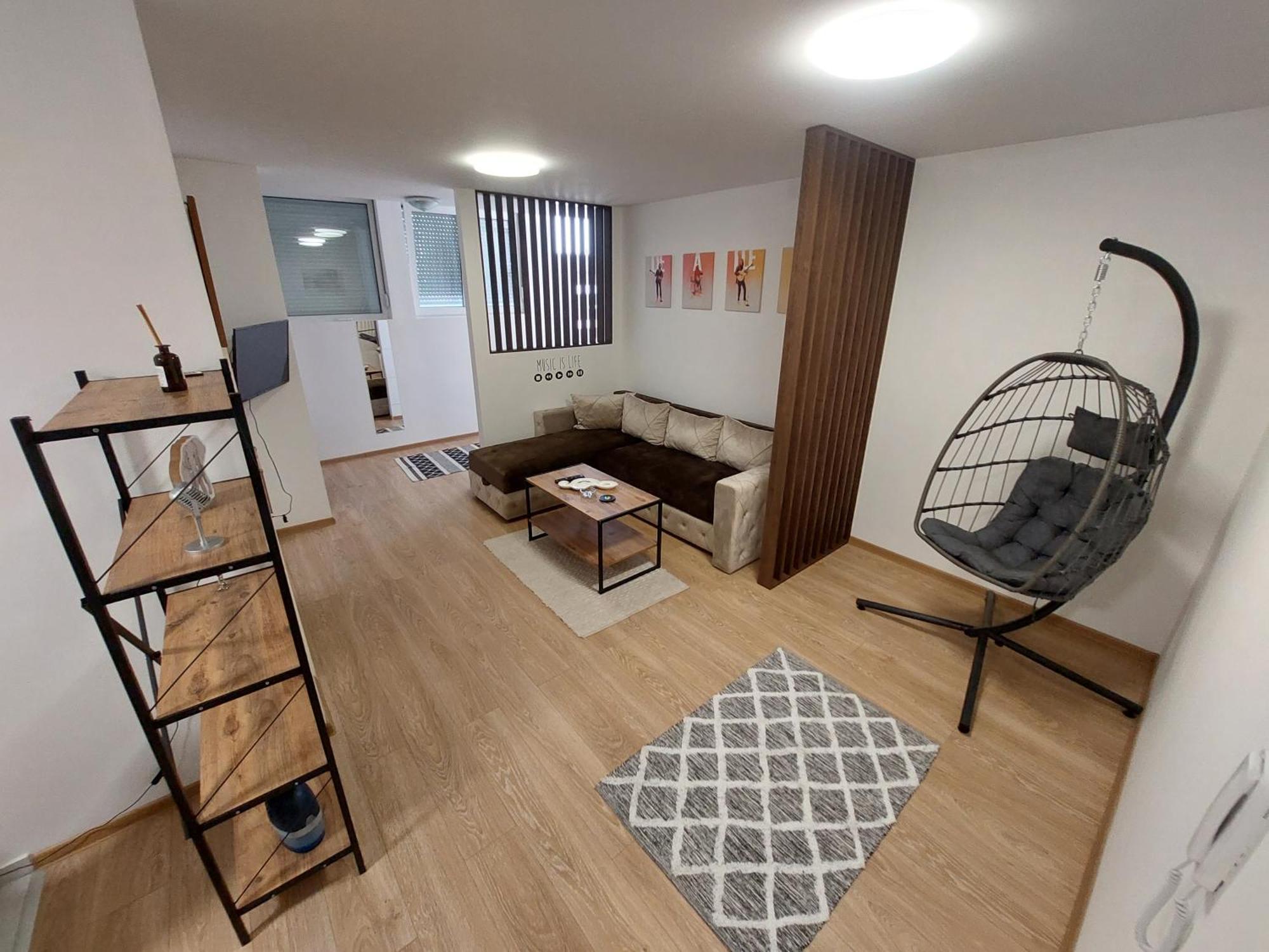Apartman Muzika Jagodina Buitenkant foto