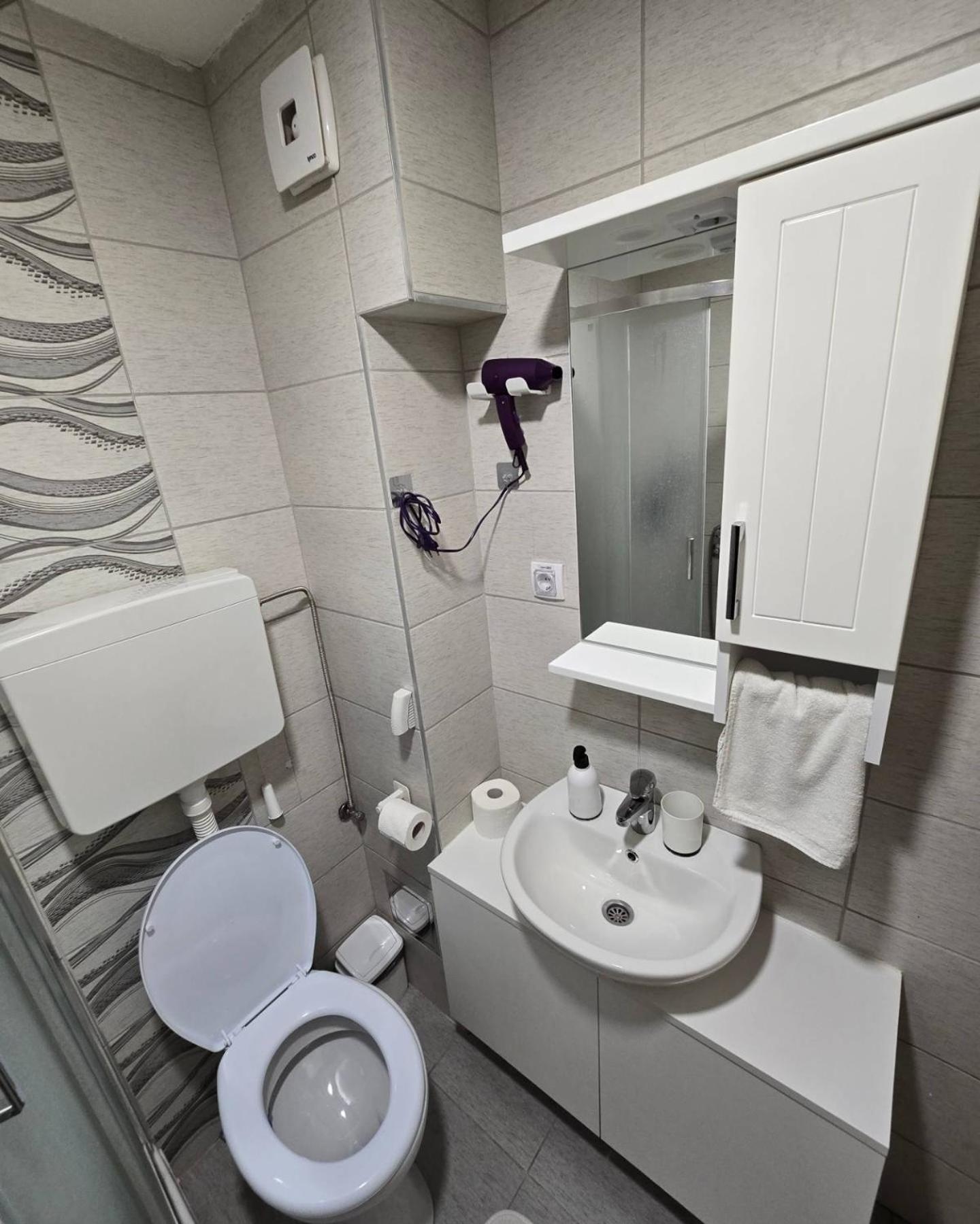 Apartman Muzika Jagodina Buitenkant foto